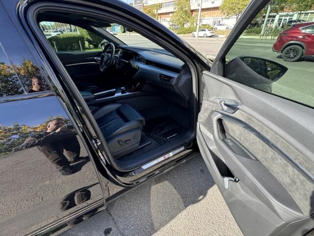 Ауди А4 2019 в Днепре (Днепропетровске) на Automoto.ua Черный Ауди А4, объемом двигателя 0 л и пробегом 160 тыс. км за 27000 $, фото 13 на Automoto.ua