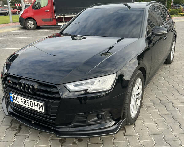 Черный Ауди А4, объемом двигателя 2 л и пробегом 197 тыс. км за 21699 $, фото 2 на Automoto.ua