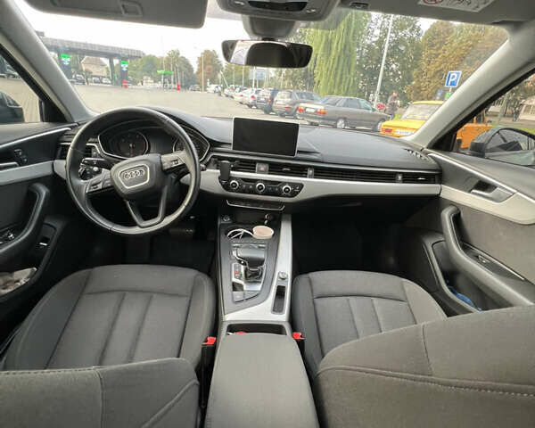 Черный Ауди А4, объемом двигателя 2 л и пробегом 197 тыс. км за 21699 $, фото 16 на Automoto.ua