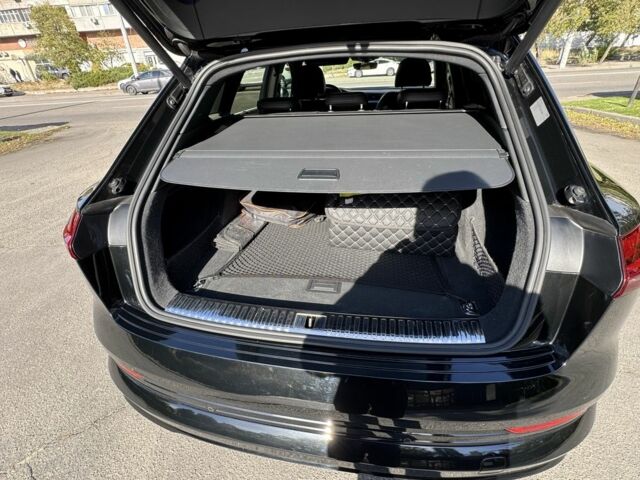 Ауди А4 2019 в Днепре (Днепропетровске) на Automoto.ua Черный Ауди А4, объемом двигателя 0 л и пробегом 160 тыс. км за 27000 $, фото 15 на Automoto.ua