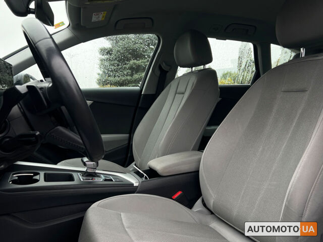 Чорний Ауді А4, об'ємом двигуна 2 л та пробігом 209 тис. км за 24990 $, фото 9 на Automoto.ua