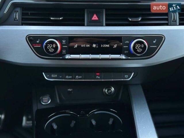 Черный Ауди А4, объемом двигателя 2 л и пробегом 179 тыс. км за 30000 $, фото 23 на Automoto.ua