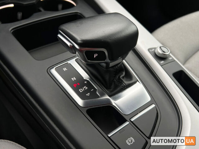 Чорний Ауді А4, об'ємом двигуна 2 л та пробігом 209 тис. км за 24990 $, фото 18 на Automoto.ua