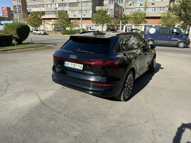 Ауди А4 2019 в Днепре (Днепропетровске) на Automoto.ua Черный Ауди А4, объемом двигателя 0 л и пробегом 160 тыс. км за 27000 $, фото 7 на Automoto.ua