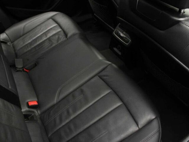 Черный Ауди А4, объемом двигателя 2 л и пробегом 35 тыс. км за 11000 $, фото 22 на Automoto.ua