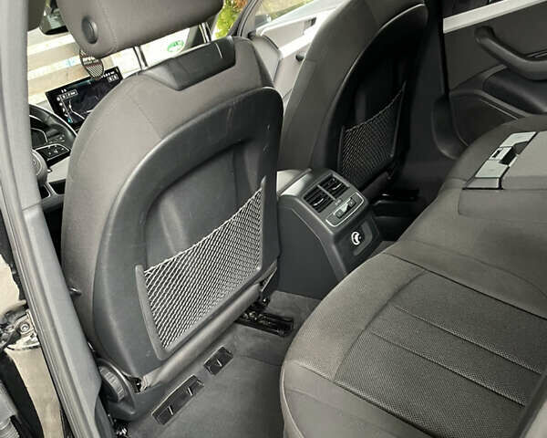 Черный Ауди А4, объемом двигателя 1.97 л и пробегом 205 тыс. км за 25000 $, фото 27 на Automoto.ua