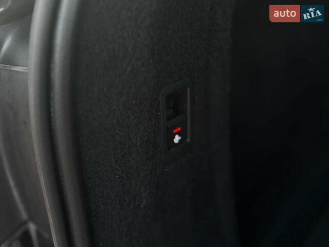 Черный Ауди А4, объемом двигателя 1.97 л и пробегом 92 тыс. км за 25900 $, фото 60 на Automoto.ua
