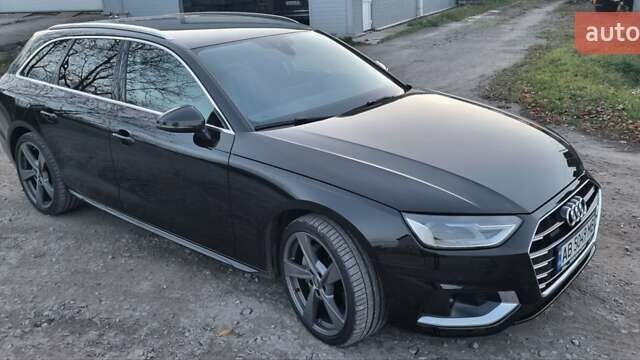 Черный Ауди А4, объемом двигателя 1.97 л и пробегом 33 тыс. км за 35700 $, фото 14 на Automoto.ua