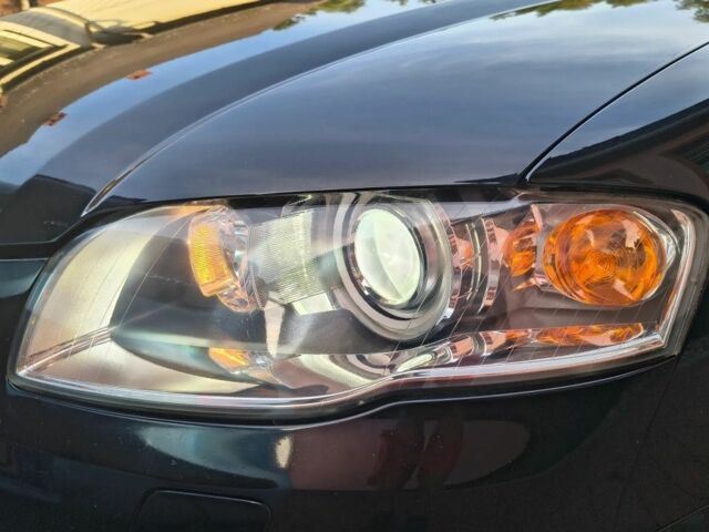 Ауді А4 2006 у Запоріжжя на Automoto.ua Чорний Ауді А4, об'ємом двигуна 2 л та пробігом 241 тис. км за 2300 $, фото 15 на Automoto.ua