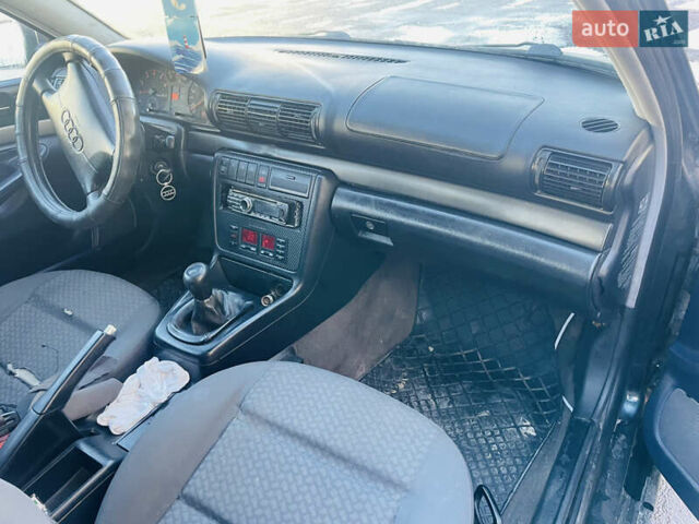 Фіолетовий Ауді А4, об'ємом двигуна 1.78 л та пробігом 350 тис. км за 2600 $, фото 5 на Automoto.ua