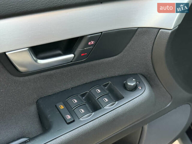 Фиолетовый Ауди А4, объемом двигателя 1.6 л и пробегом 247 тыс. км за 7400 $, фото 17 на Automoto.ua