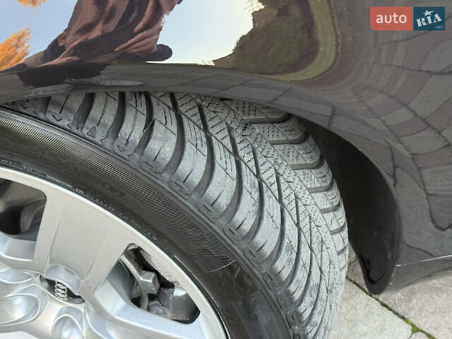 Фиолетовый Ауди А4, объемом двигателя 1.6 л и пробегом 247 тыс. км за 7400 $, фото 51 на Automoto.ua