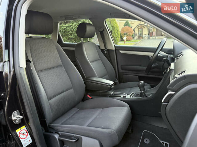 Фиолетовый Ауди А4, объемом двигателя 1.6 л и пробегом 247 тыс. км за 7400 $, фото 25 на Automoto.ua