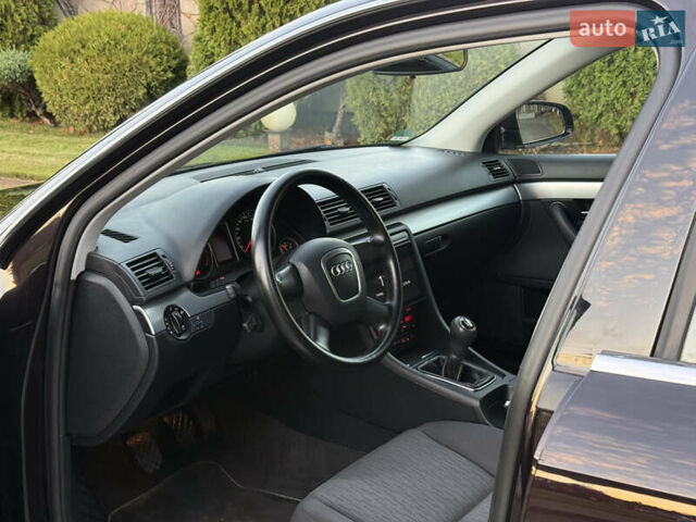 Фиолетовый Ауди А4, объемом двигателя 1.6 л и пробегом 247 тыс. км за 7400 $, фото 18 на Automoto.ua