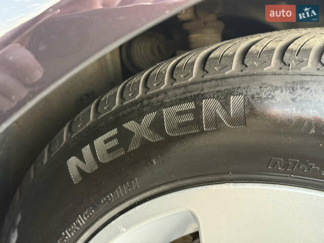 Фиолетовый Ауди А4, объемом двигателя 1.6 л и пробегом 247 тыс. км за 7400 $, фото 53 на Automoto.ua