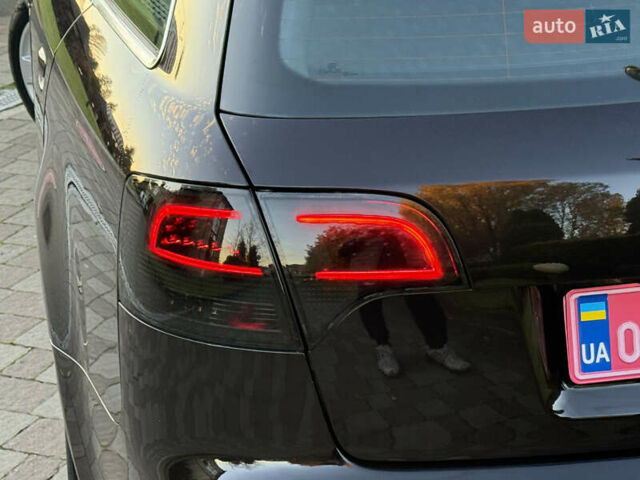 Фиолетовый Ауди А4, объемом двигателя 1.6 л и пробегом 247 тыс. км за 7400 $, фото 14 на Automoto.ua