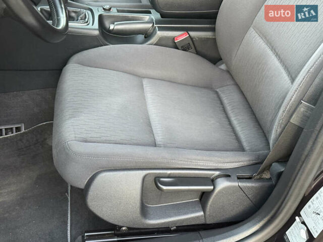 Фиолетовый Ауди А4, объемом двигателя 1.6 л и пробегом 247 тыс. км за 7400 $, фото 19 на Automoto.ua