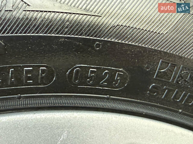 Фиолетовый Ауди А4, объемом двигателя 1.6 л и пробегом 247 тыс. км за 7400 $, фото 54 на Automoto.ua