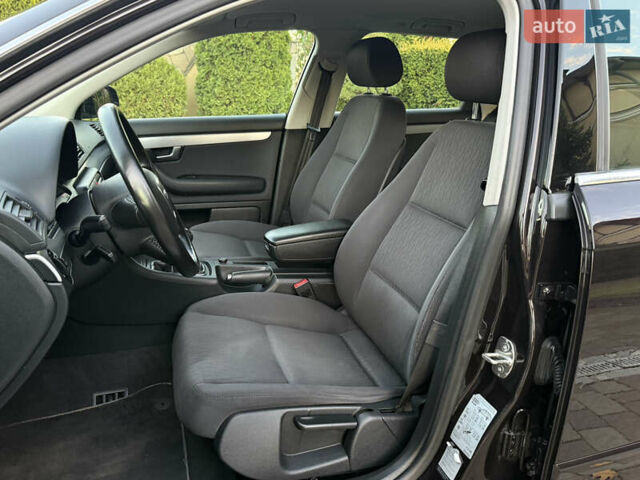 Фиолетовый Ауди А4, объемом двигателя 1.6 л и пробегом 247 тыс. км за 7400 $, фото 20 на Automoto.ua