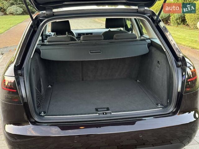 Фиолетовый Ауди А4, объемом двигателя 1.6 л и пробегом 247 тыс. км за 7400 $, фото 46 на Automoto.ua