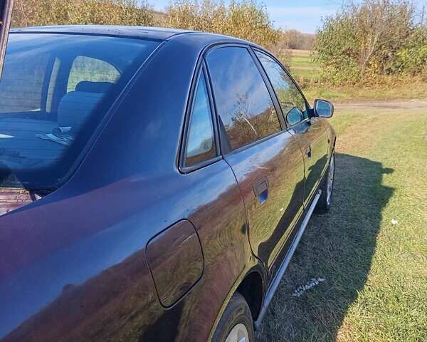 Коричневый Ауди А4, объемом двигателя 1.6 л и пробегом 360 тыс. км за 2500 $, фото 5 на Automoto.ua