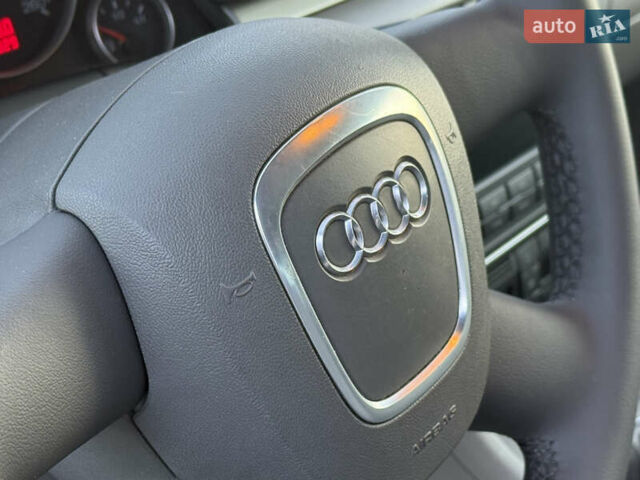 Коричневий Ауді А4, об'ємом двигуна 1.6 л та пробігом 220 тис. км за 6750 $, фото 52 на Automoto.ua