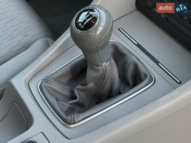 Коричневий Ауді А4, об'ємом двигуна 1.6 л та пробігом 220 тис. км за 6750 $, фото 48 на Automoto.ua