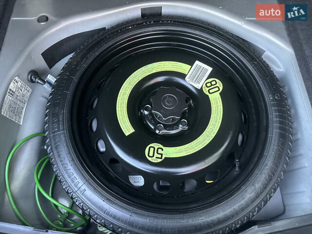 Коричневий Ауді А4, об'ємом двигуна 1.97 л та пробігом 277 тис. км за 9600 $, фото 13 на Automoto.ua