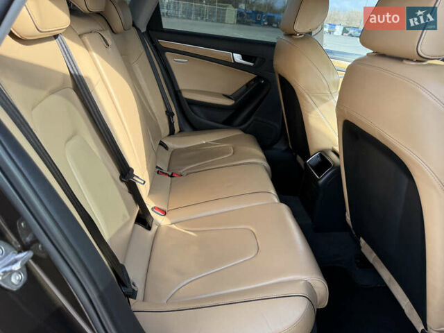 Коричневый Ауди А4, объемом двигателя 1.8 л и пробегом 111 тыс. км за 12800 $, фото 22 на Automoto.ua