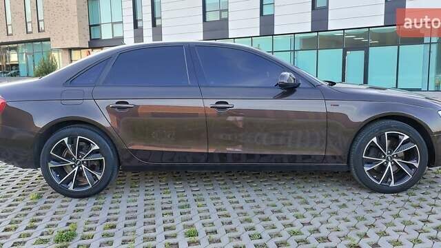 Коричневый Ауди А4, объемом двигателя 1.8 л и пробегом 170 тыс. км за 12500 $, фото 7 на Automoto.ua