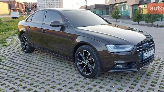 Коричневый Ауди А4, объемом двигателя 1.8 л и пробегом 170 тыс. км за 12500 $, фото 6 на Automoto.ua