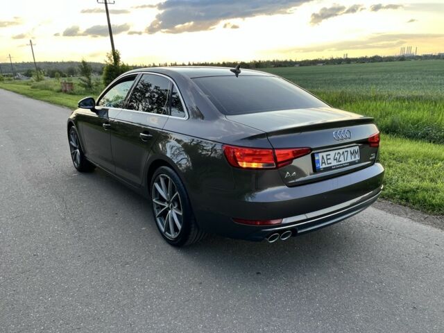 Коричневый Ауди А4, объемом двигателя 2 л и пробегом 218 тыс. км за 22100 $, фото 8 на Automoto.ua