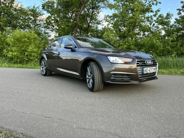 Коричневый Ауди А4, объемом двигателя 2 л и пробегом 218 тыс. км за 22100 $, фото 1 на Automoto.ua