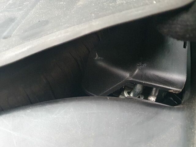 Ауді А4 2004 у Києві на Automoto.ua Коричневий Ауді А4, об'ємом двигуна 1.9 л та пробігом 333 тис. км за 2800 $, фото 9 на Automoto.ua