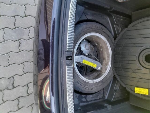 Коричневый Ауди А4, объемом двигателя 2.7 л и пробегом 215 тыс. км за 6700 $, фото 4 на Automoto.ua