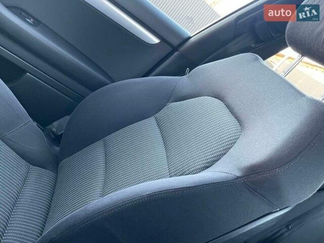 Коричневый Ауди А4, объемом двигателя 2 л и пробегом 263 тыс. км за 7650 $, фото 91 на Automoto.ua