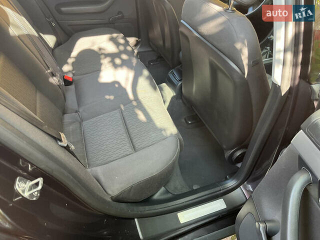 Коричневый Ауди А4, объемом двигателя 2.01 л и пробегом 257 тыс. км за 6850 $, фото 23 на Automoto.ua