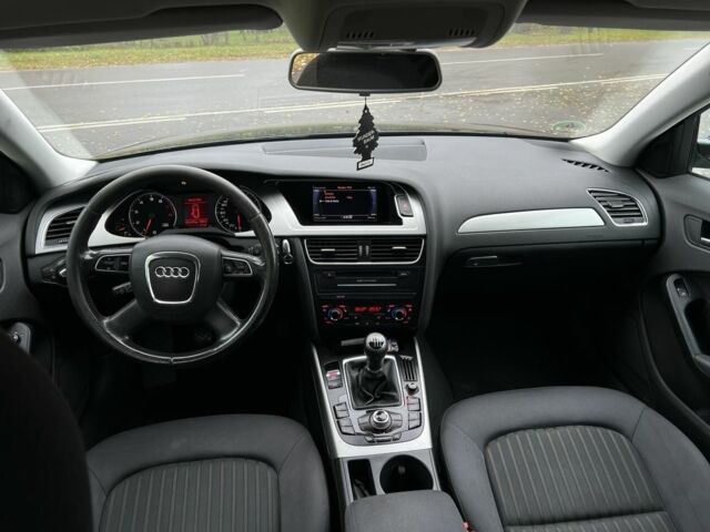 Коричневый Ауди А4, объемом двигателя 1.8 л и пробегом 262 тыс. км за 7500 $, фото 10 на Automoto.ua