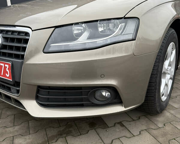 Коричневый Ауди А4, объемом двигателя 1.8 л и пробегом 139 тыс. км за 10750 $, фото 12 на Automoto.ua