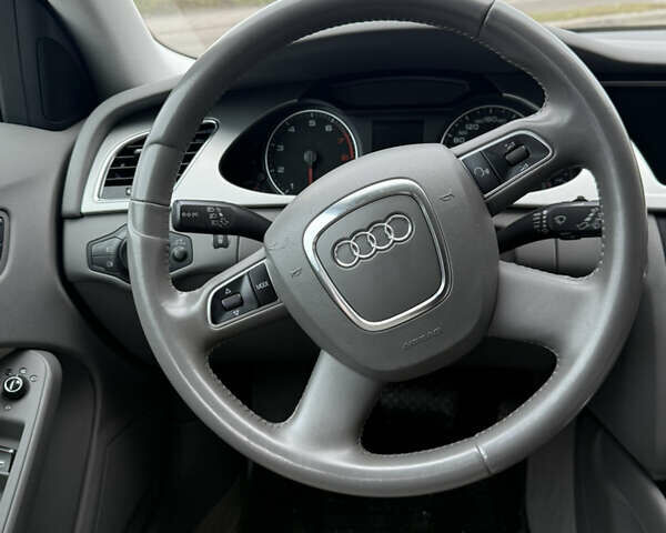 Коричневый Ауди А4, объемом двигателя 1.8 л и пробегом 139 тыс. км за 10750 $, фото 61 на Automoto.ua