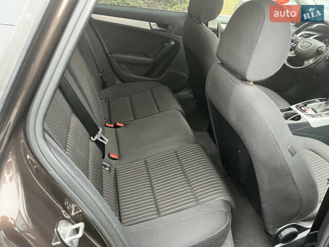 Коричневый Ауди А4, объемом двигателя 2 л и пробегом 196 тыс. км за 19500 $, фото 19 на Automoto.ua