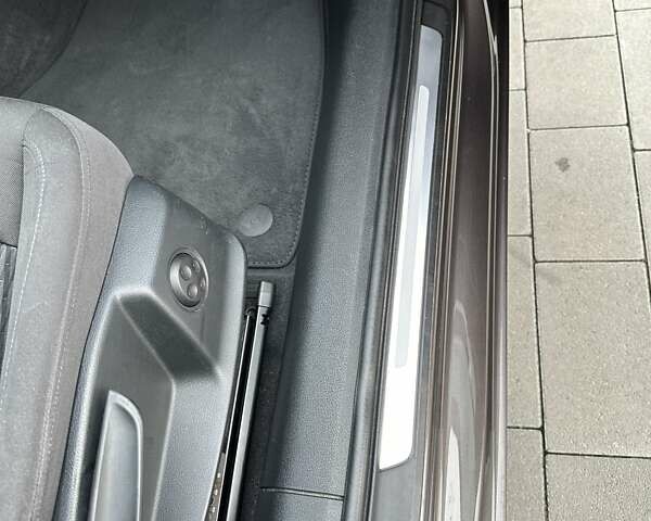 Коричневый Ауди А4, объемом двигателя 1.97 л и пробегом 180 тыс. км за 23800 $, фото 10 на Automoto.ua