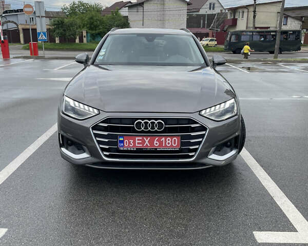 Коричневый Ауди А4, объемом двигателя 1.97 л и пробегом 175 тыс. км за 25650 $, фото 1 на Automoto.ua