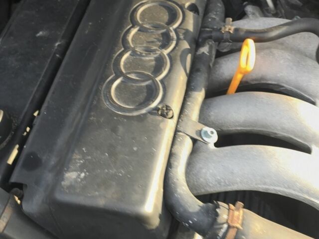 Ауди А4 1995 в Заречном на Automoto.ua Красный Ауди А4, объемом двигателя 0 л и пробегом 190 тыс. км за 850 $, фото 2 на Automoto.ua