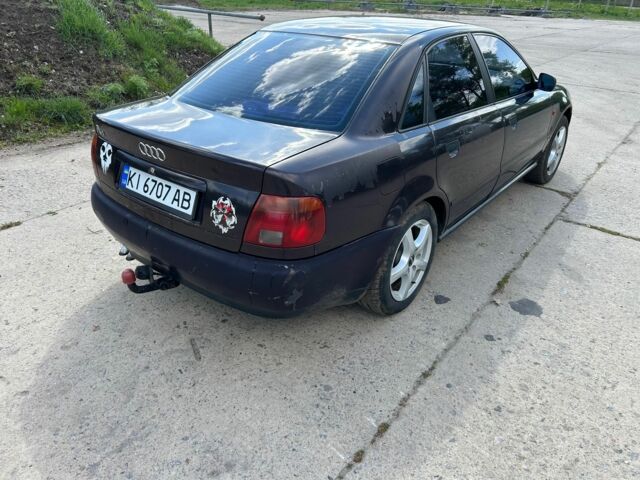 Красный Ауди А4, объемом двигателя 1.9 л и пробегом 500 тыс. км за 2300 $, фото 10 на Automoto.ua