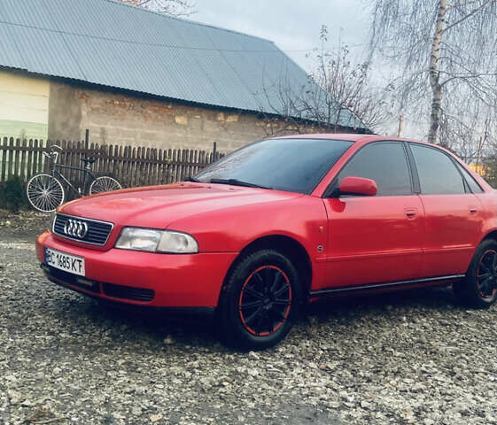 Червоний Ауді А4, об'ємом двигуна 1.6 л та пробігом 300 тис. км за 2999 $, фото 5 на Automoto.ua