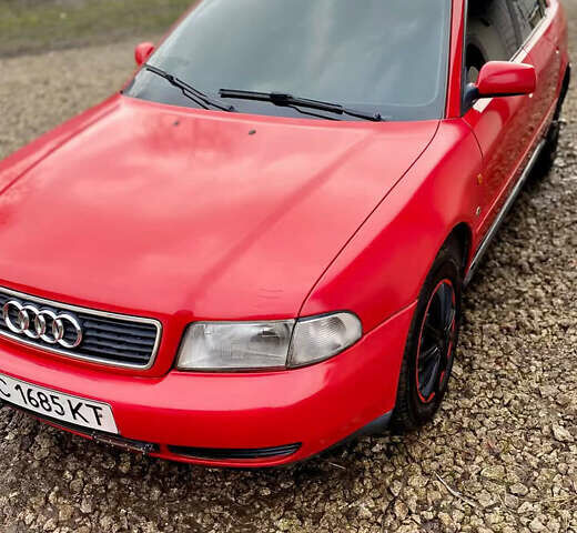 Червоний Ауді А4, об'ємом двигуна 1.6 л та пробігом 300 тис. км за 2999 $, фото 1 на Automoto.ua