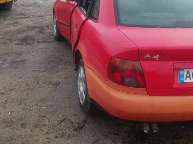 Красный Ауди А4, объемом двигателя 0 л и пробегом 111 тыс. км за 600 $, фото 4 на Automoto.ua