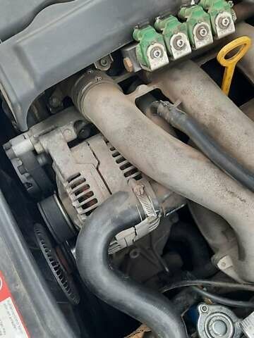 Красный Ауди А4, объемом двигателя 1.8 л и пробегом 255 тыс. км за 3500 $, фото 19 на Automoto.ua