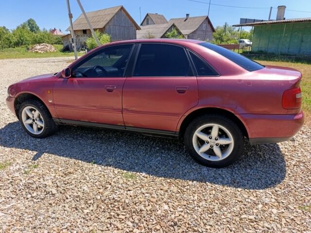 Красный Ауди А4, объемом двигателя 1.9 л и пробегом 420 тыс. км за 2500 $, фото 7 на Automoto.ua